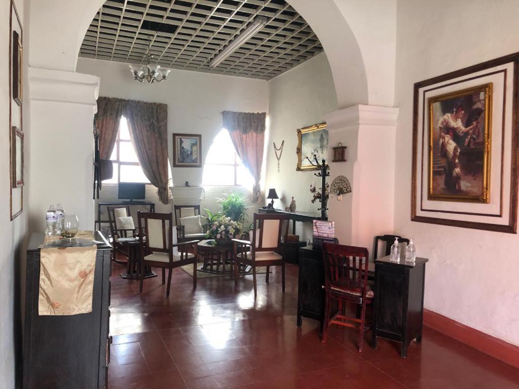 Hostal La Espanola Parras パラス・デ・ラ・フエンテ エクステリア 写真